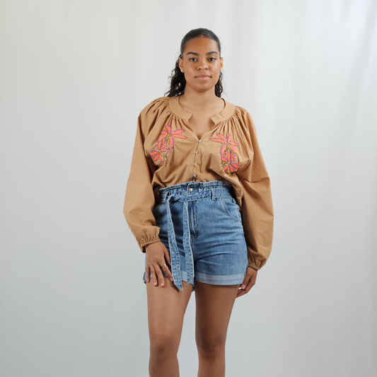 Blouse brodée
