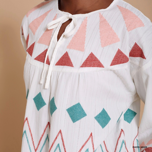 Blouse brodée
